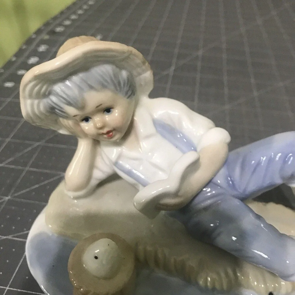 Unmarked vintage porcelain